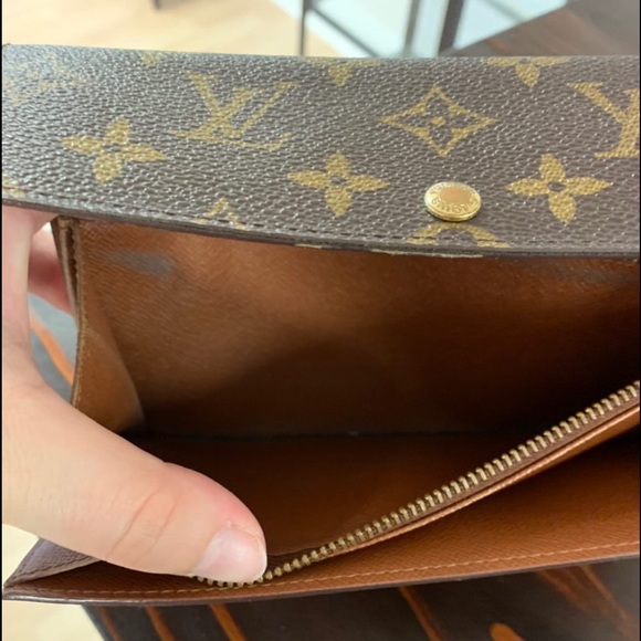 Sarah Louis Vuitton wallet - Picture 3 of 5